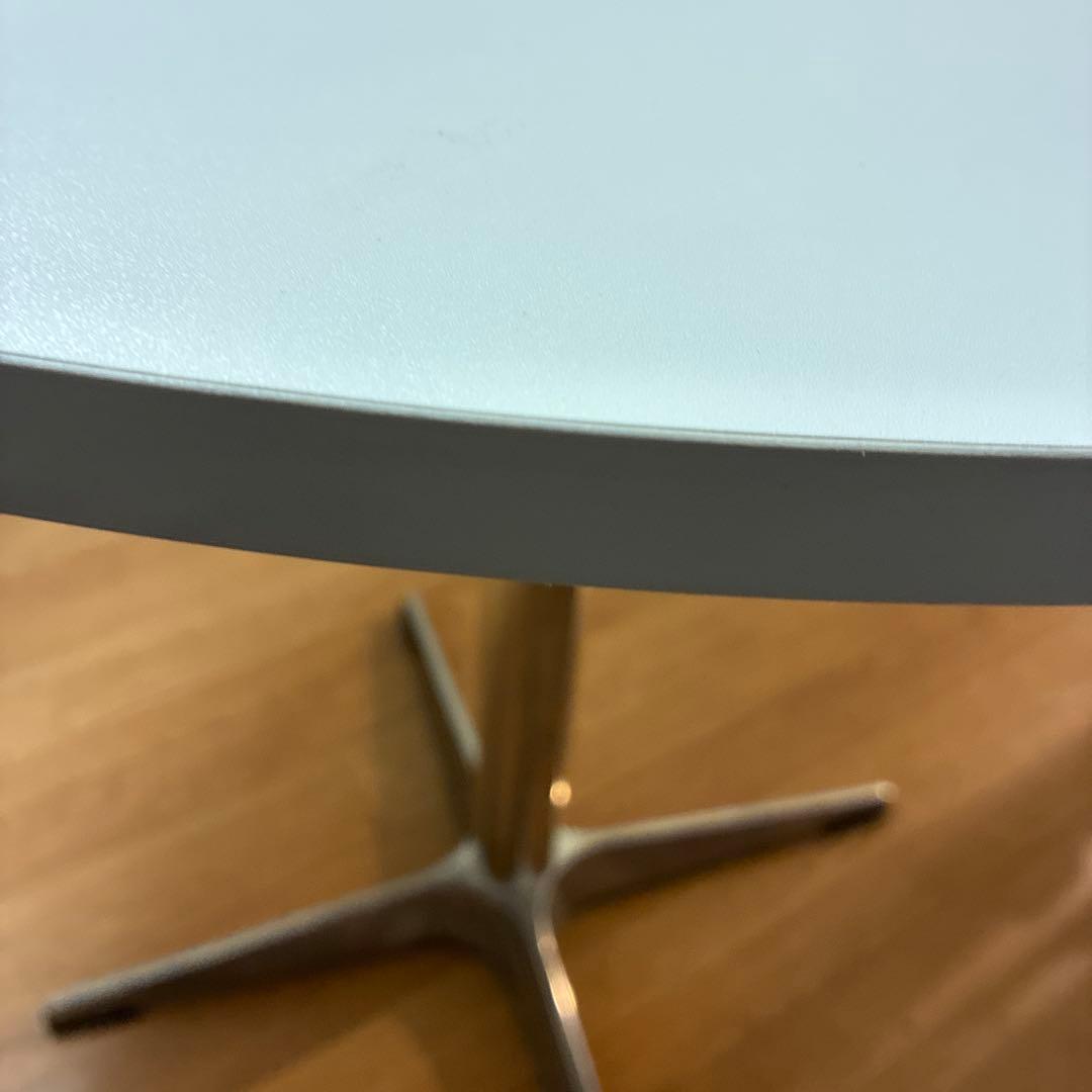 円形　ダイニングテーブル