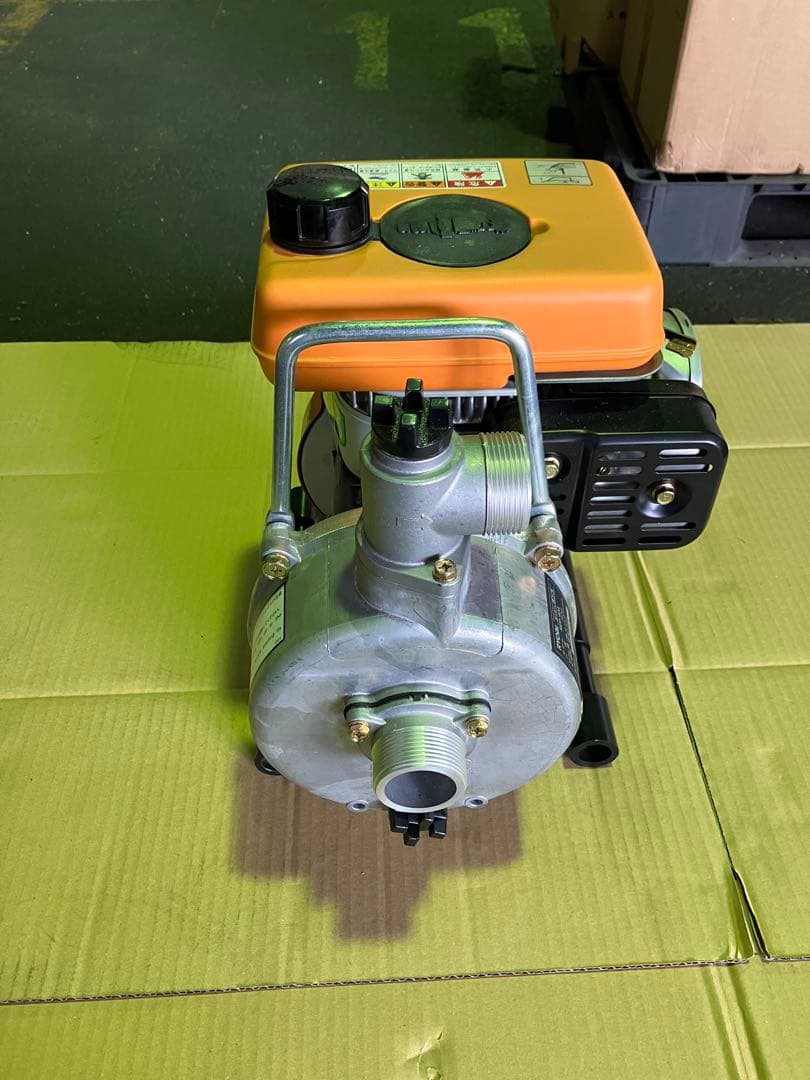 リョービエンジンポンプ ホース付き コンパクト