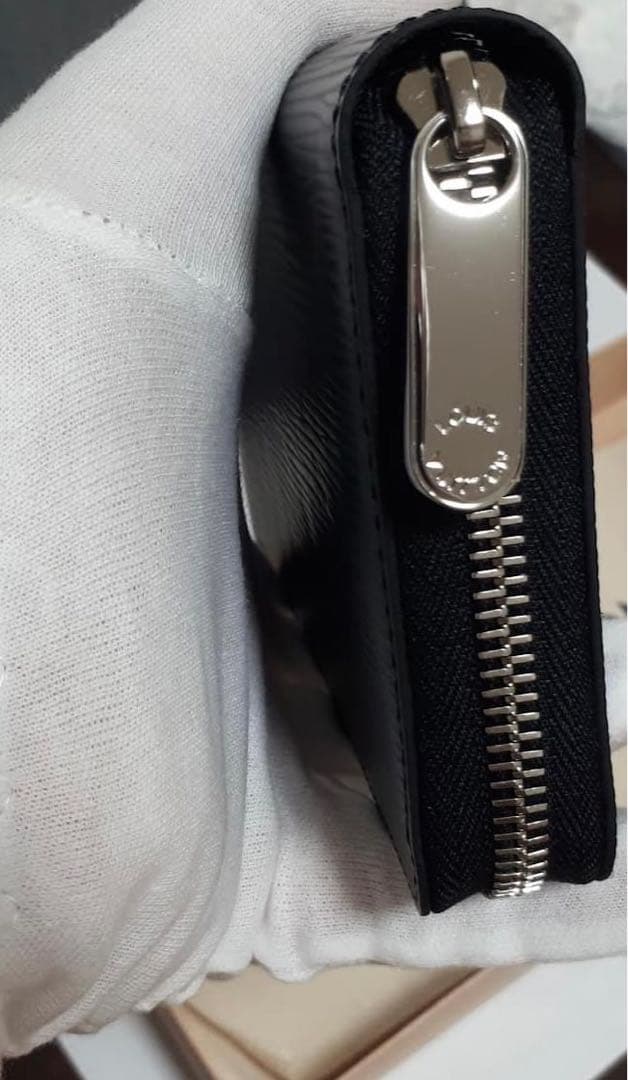 LOUIS VUITTON エピジッピー ウォレット ブラック 新品