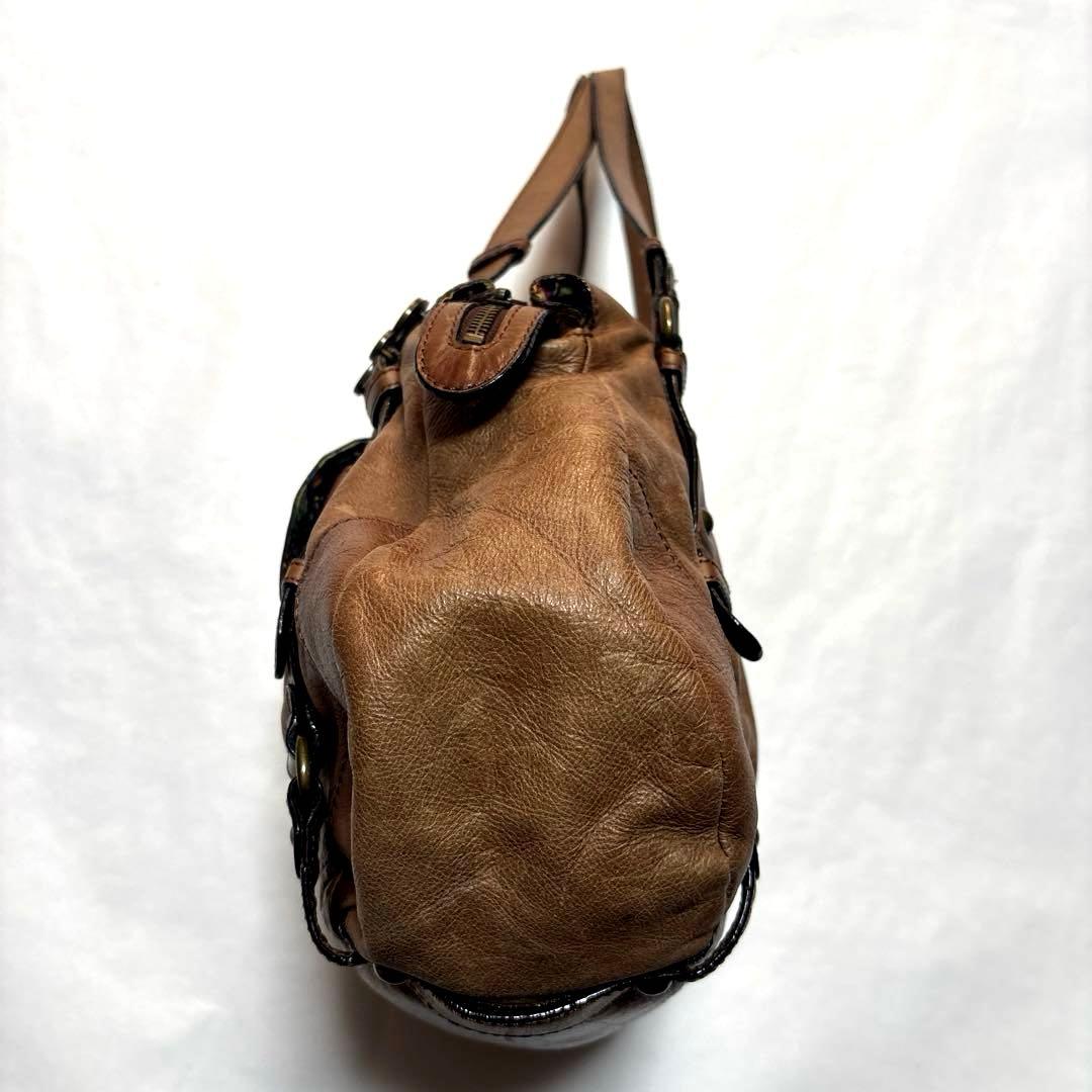 ANNA SUI 本革 蝶 バタフライ バックル デザイン ショルダーバッグ