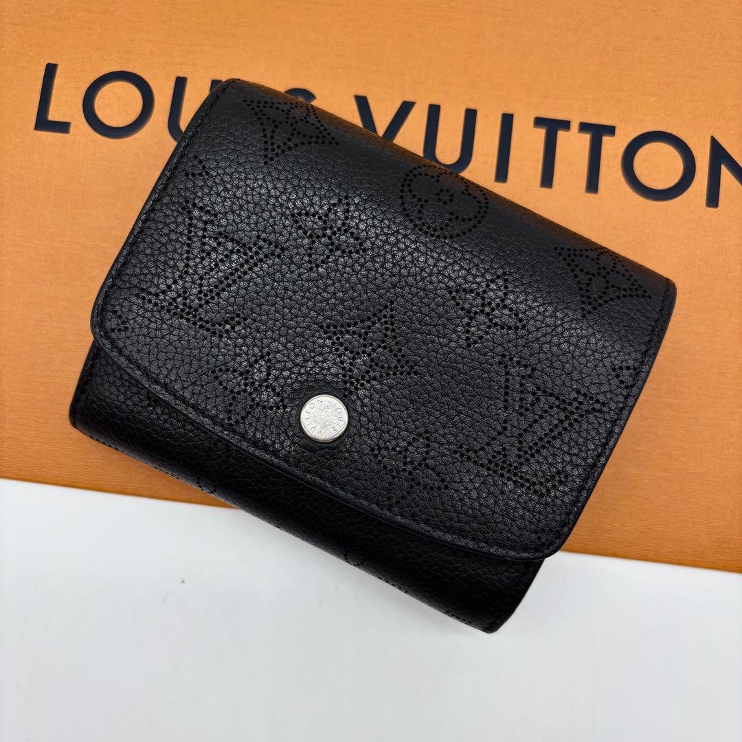 極美品】ルイヴィトン マヒナ ポルトフォイユ イリス コンパクト 黒