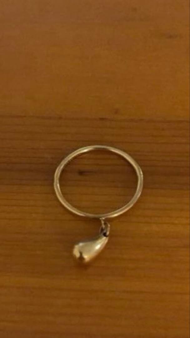 ティファニー　ティアドロップ　K18