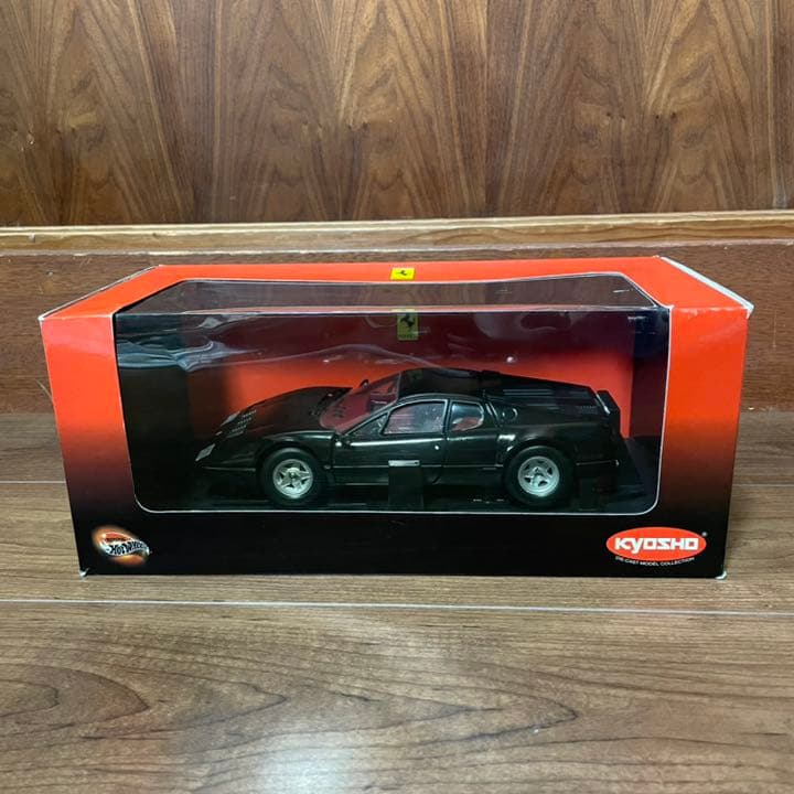 絶版未展示品　京商 1/18フェラーリ 365GT4 /BB ブラック