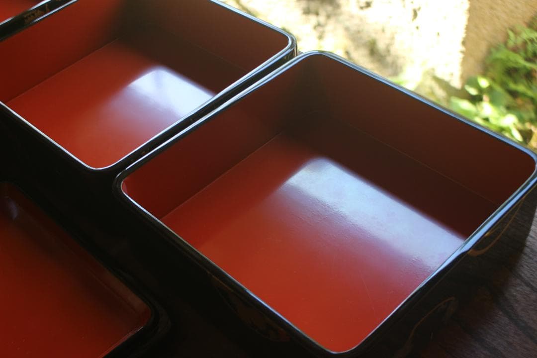 輪島塗 蒔絵六瓢の図 胴張三段重 重台付き 作家もの 重箱 ｜ 輪島塗