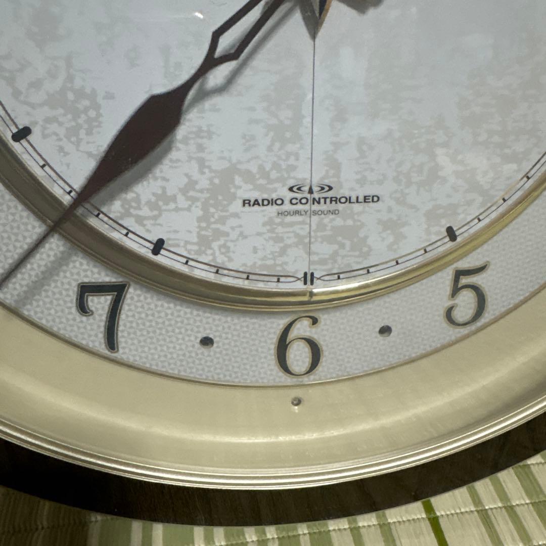 リズム スモールワールド 掛け時計 パルタージュ 4MN470RA からくり時計