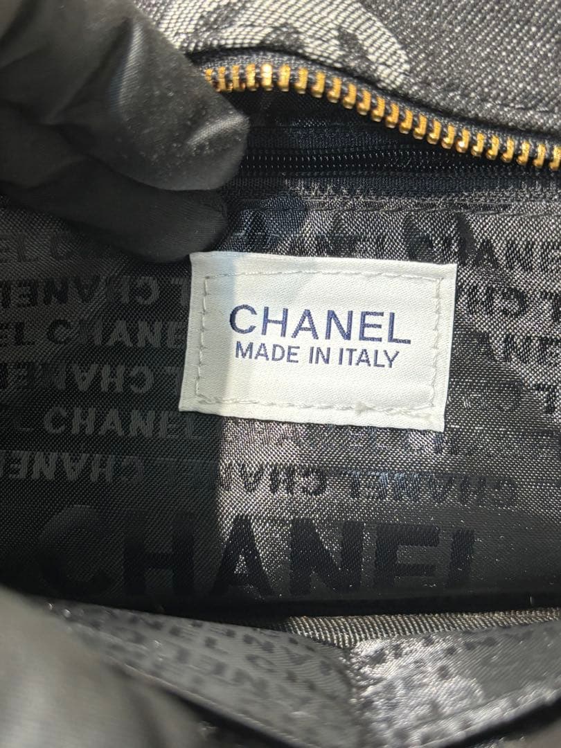 H*ぶ出品　シャネル　CHANEL デニムショルダーバッグ 未使用　ノベ