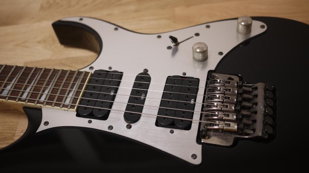 Ibanez RG350EX BK ピックガード2枚付属(おまけ)