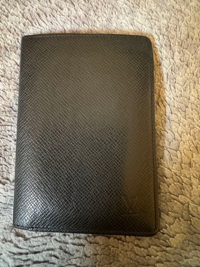 ルイ・ヴィトン パスポートケース タイガレザー