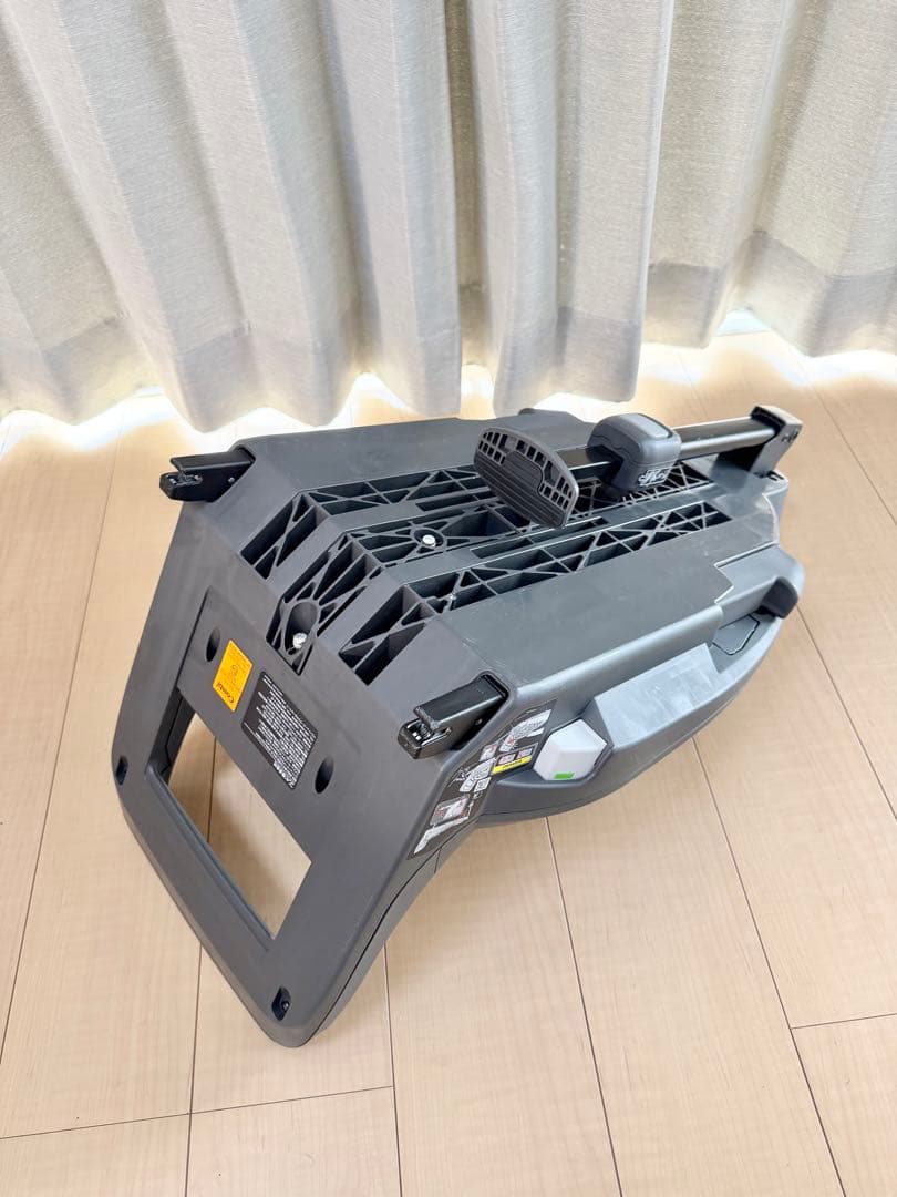 combi コンビ THE S のせかえベース チャイルドシートISOFIX