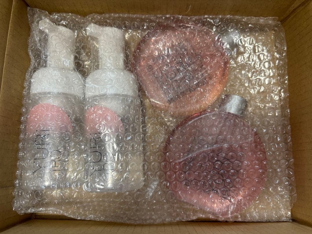 ユリイロYURiiRO インティメントウォッシュ、ボディオイル、 UV４点セット