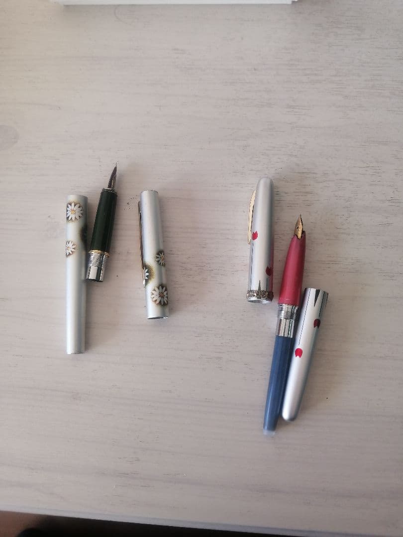 現状万年筆二本
