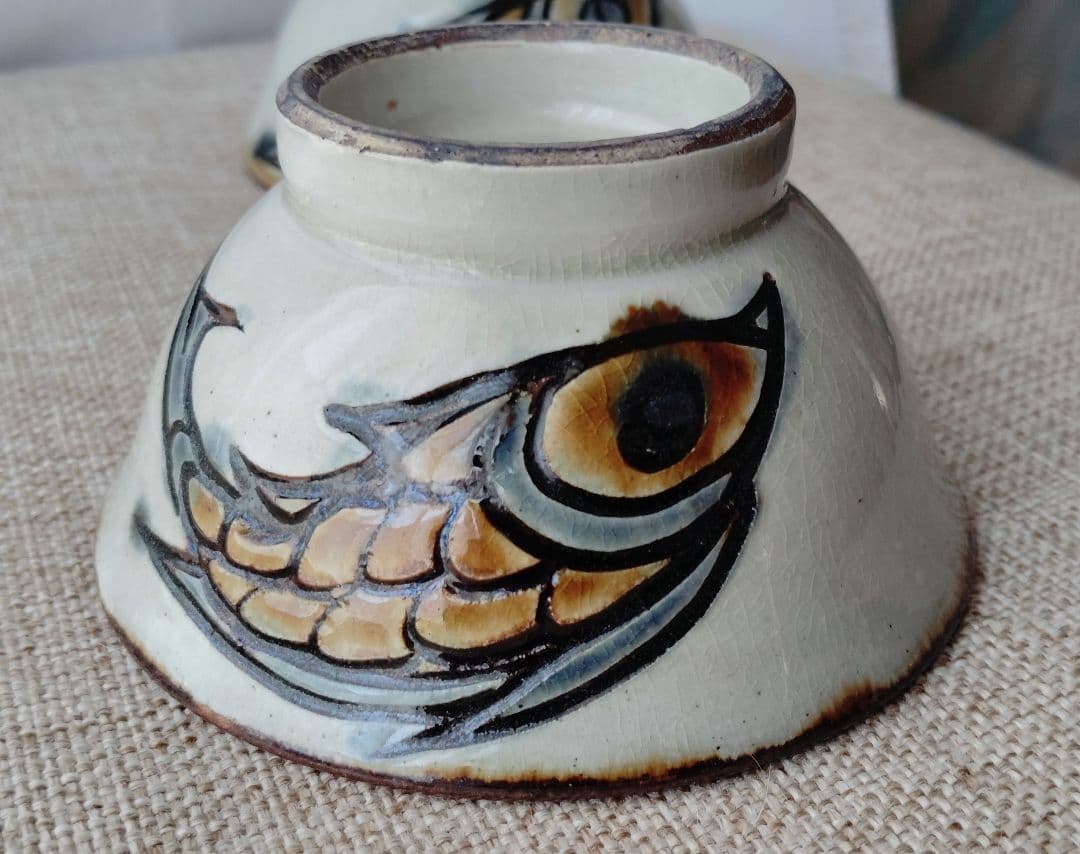 宮城須美子さん作　やちむん　魚模の小鉢2客セット