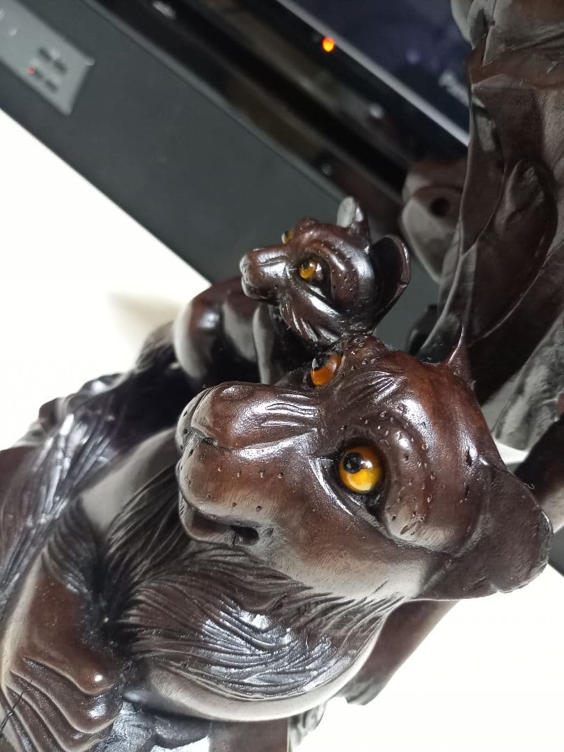 骨董 根木 唐木 無垢材 手彫り 硝子眼 唐獅子 細密 細工 唐獅子図 古銅