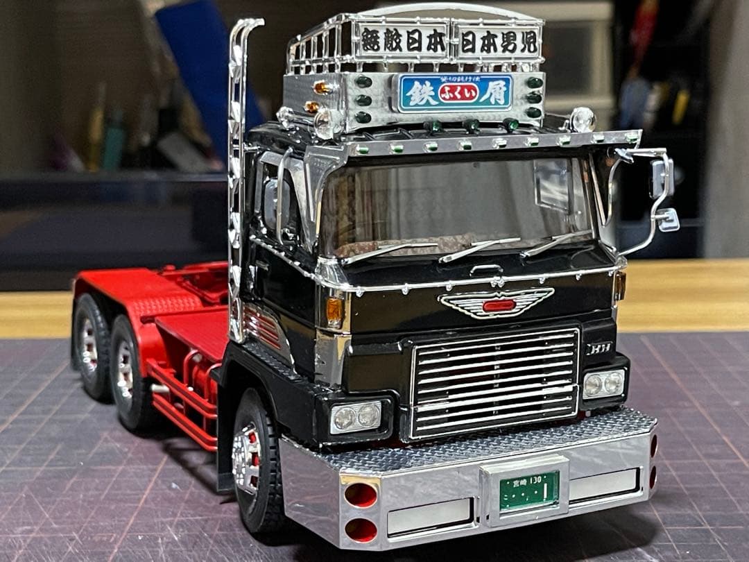 デコトラ‼️1/32 アオシマ製 グラプロ・トレーラーヘッド☆完成品