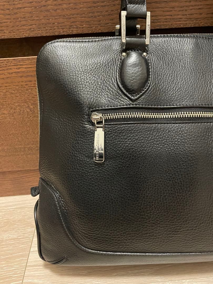 ペッレモルビダ Maiden Voyage シュリンクレザー ビジネスバッグ 黒