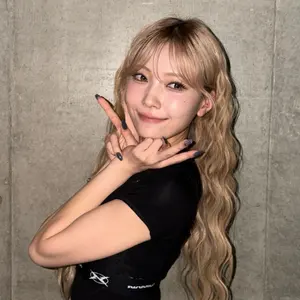 APEACH様専用】NiziU リク FCクジ 直筆サインチェキ - メルカリ