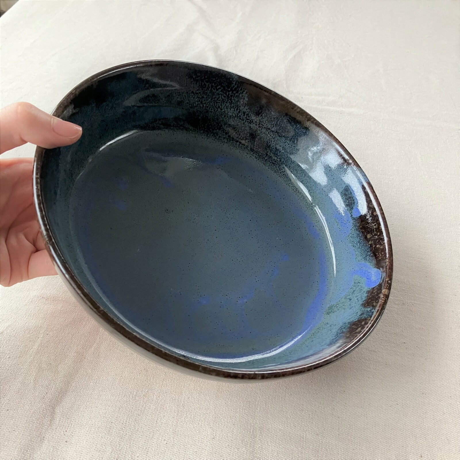 黒天目釉×瑠璃釉 掛け合わせ鉢皿 - minami.pottery | minne byGMO