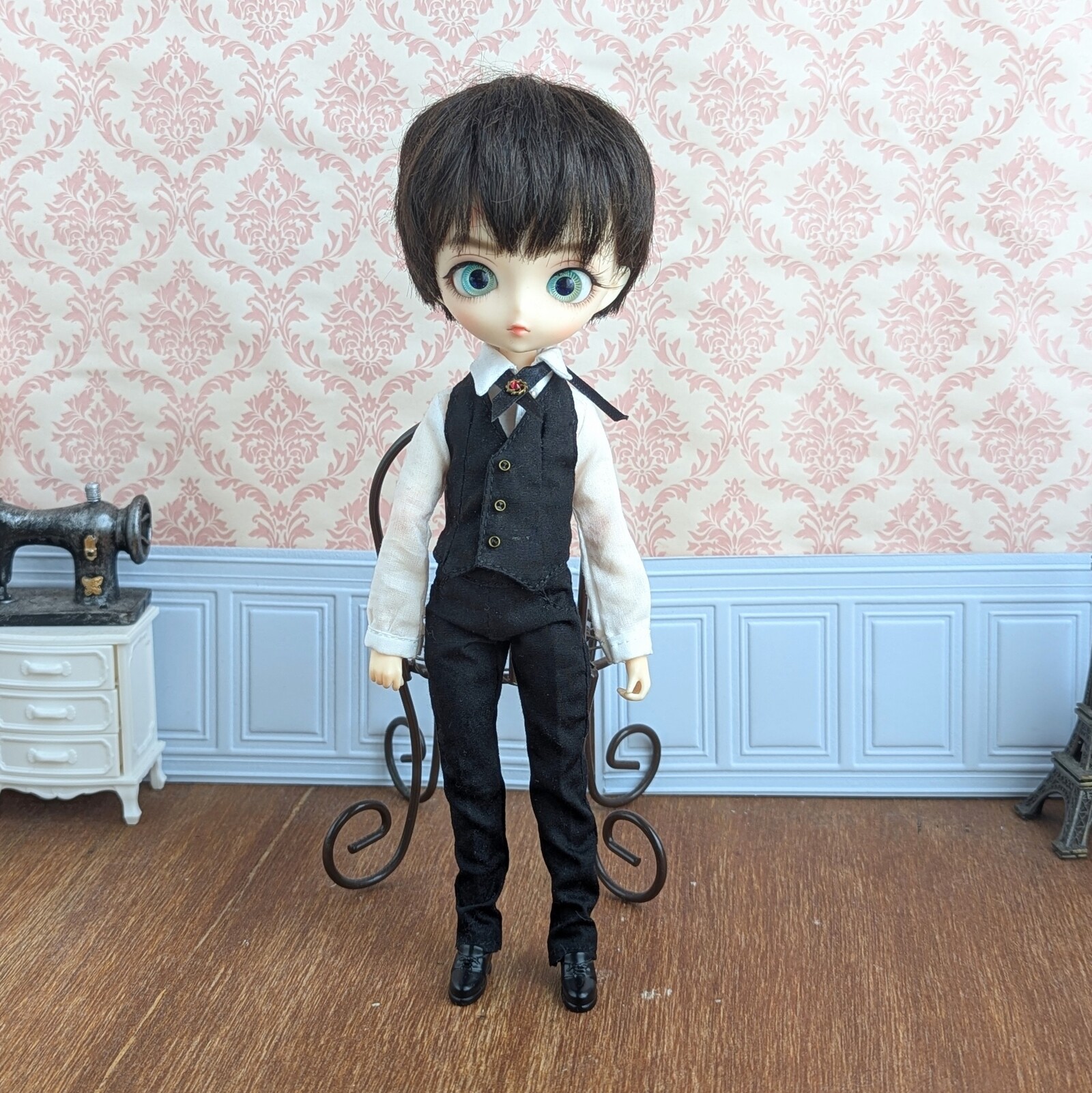 1426※ハルモニアブルームアウトフィット※黒のカマーベストとパンツの