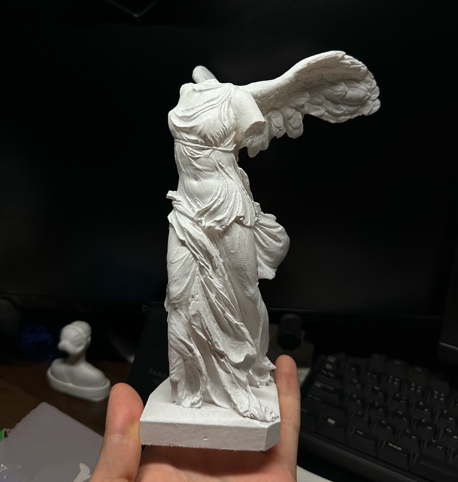 サモトラケのニケ ミニチュア石膏像フィギュア - manekiinko | minne