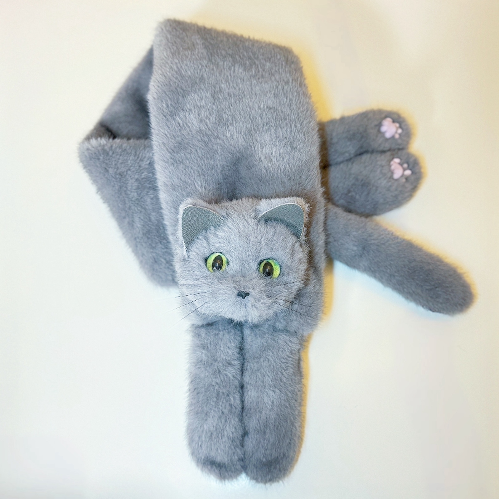 PINK HOUSEフワフワ起毛素材 猫ちゃんホワイトマフラー（未使用、保管