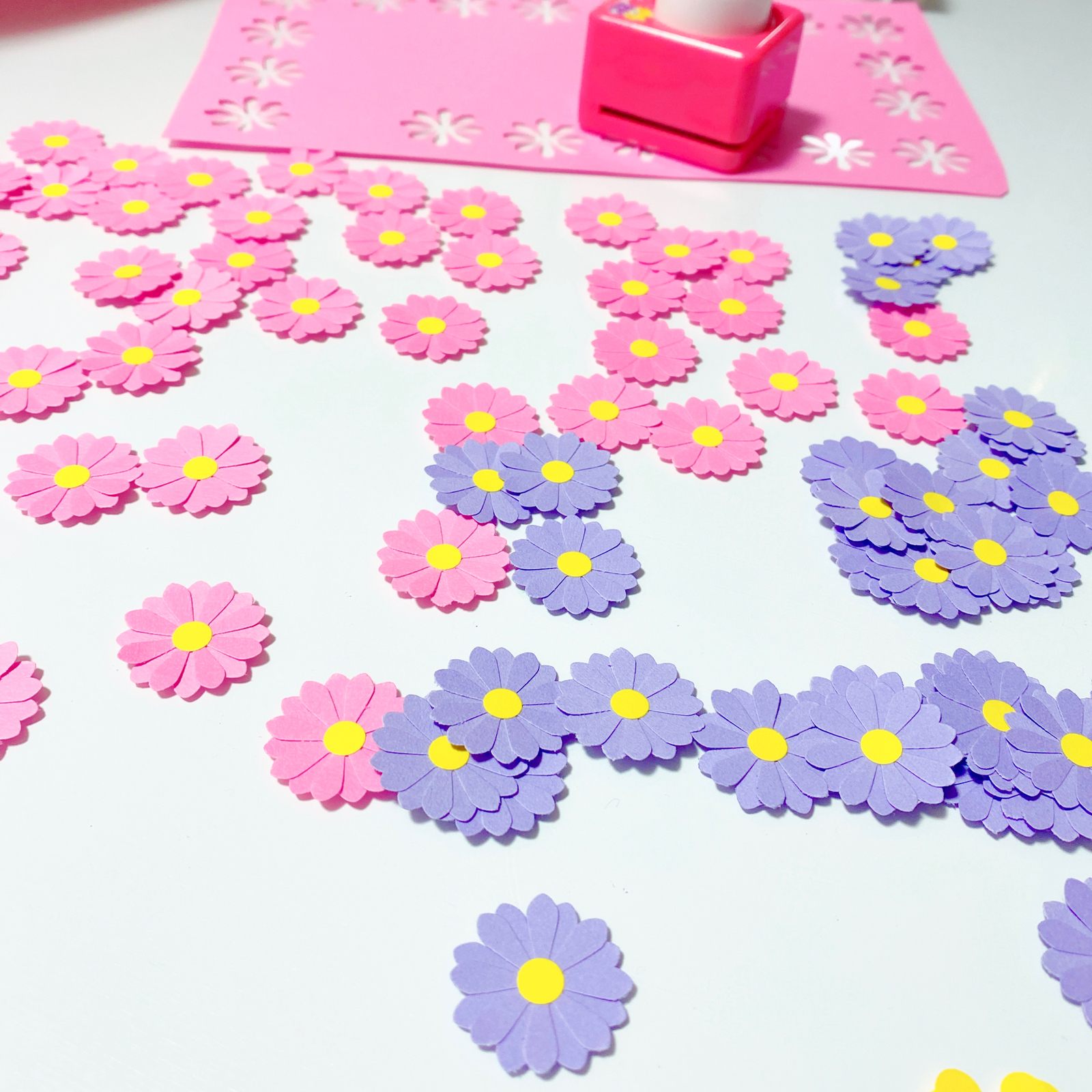 再販＊コスモスのクラフトパンチ＊40枚 - たま工房 | minne byGMO