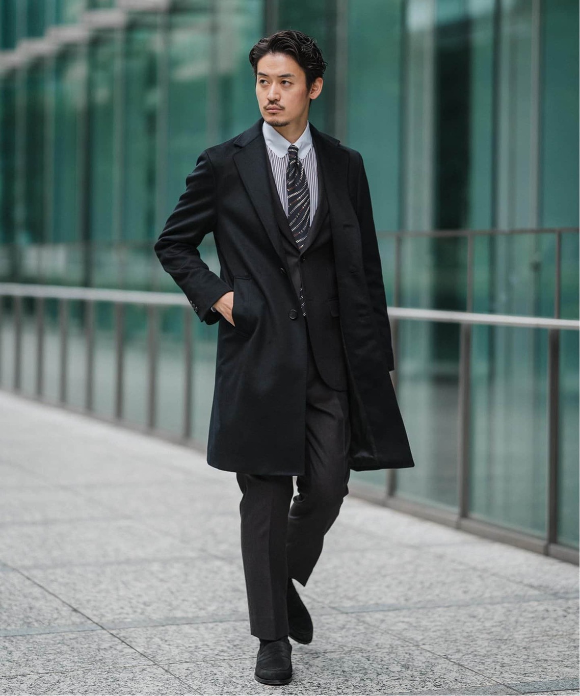 TOMORROWLAND ブラック チェスターコート カシミヤ95% 【公式通販】