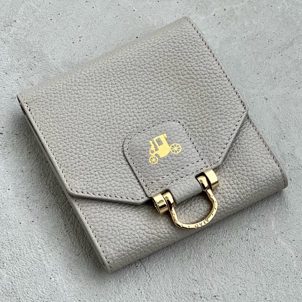 PR］【大容量の二つ折り財布】ロトロ - コケッコー豆太郎 | ATAO LAND