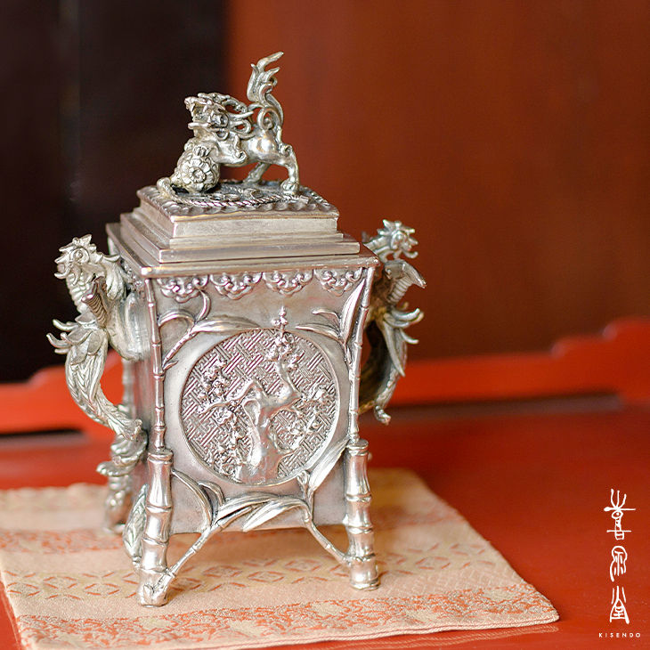 ☆【骨董品・玉製インテリア置物】中国古玩 新山玉香炉(獅子蓋付き四