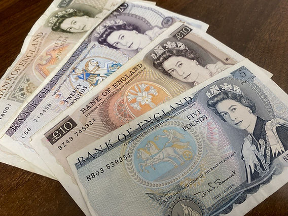 12/7 海外の旧紙幣も買い取ります！