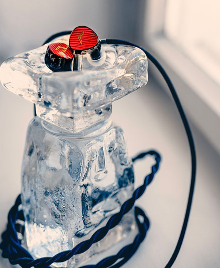 イヤホン Aur Audio Astra&Atlas イヤホン Aur Audio Astra&Atlas AUR