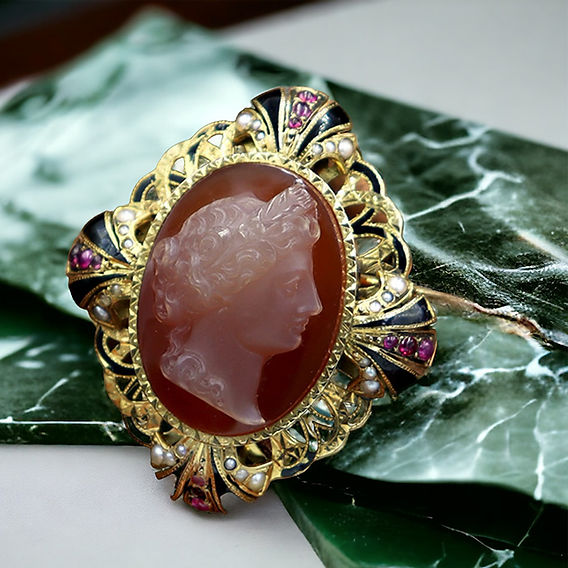 クリスピーノ作 イタリア シェルカメオブローチ 18k クリスピーノ作