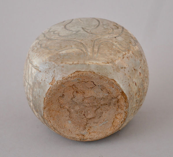 朝鮮美術 | 李朝粉青沙器線刻牡丹文小扁壺 | Gallery陽々youyou | 山梨県