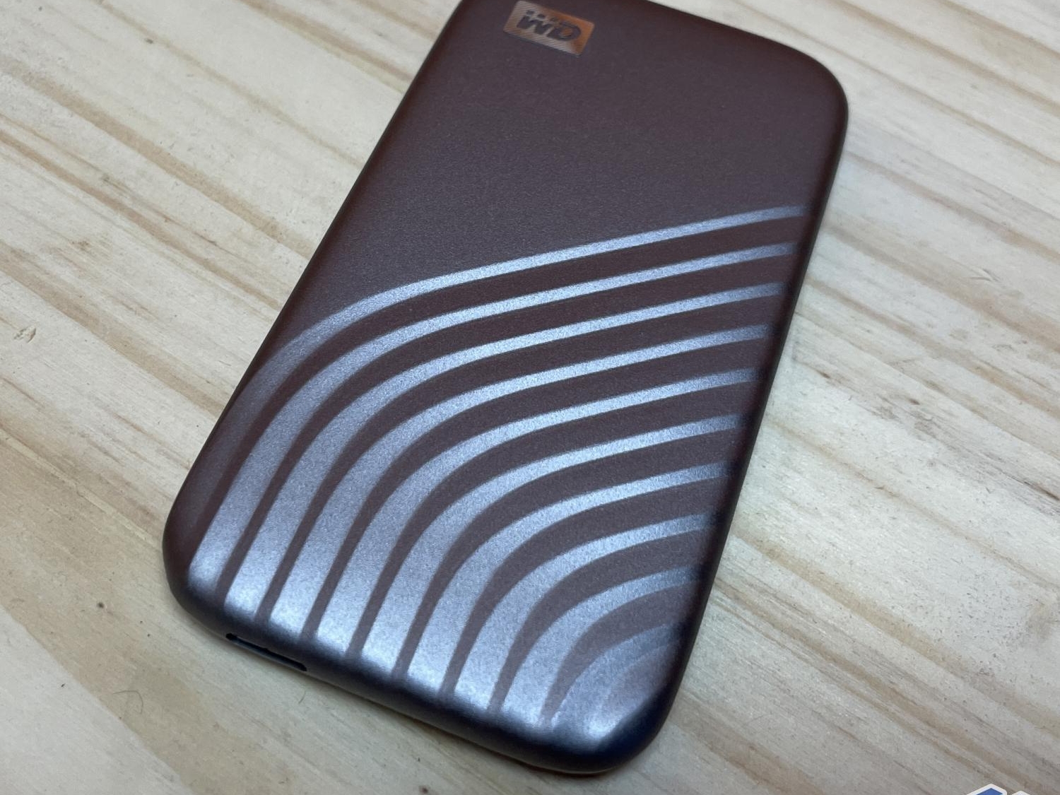 9815_wd-my-passport-ssd-4tb-