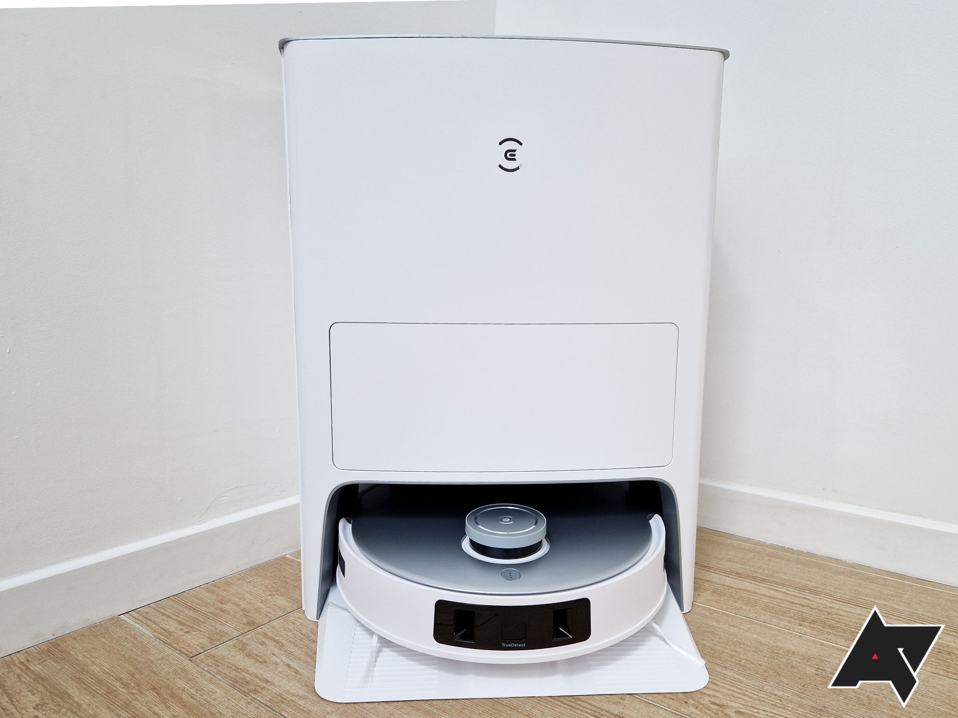 Ecovacs Deebot T20 Omni review: Outstanding cleaning for willing