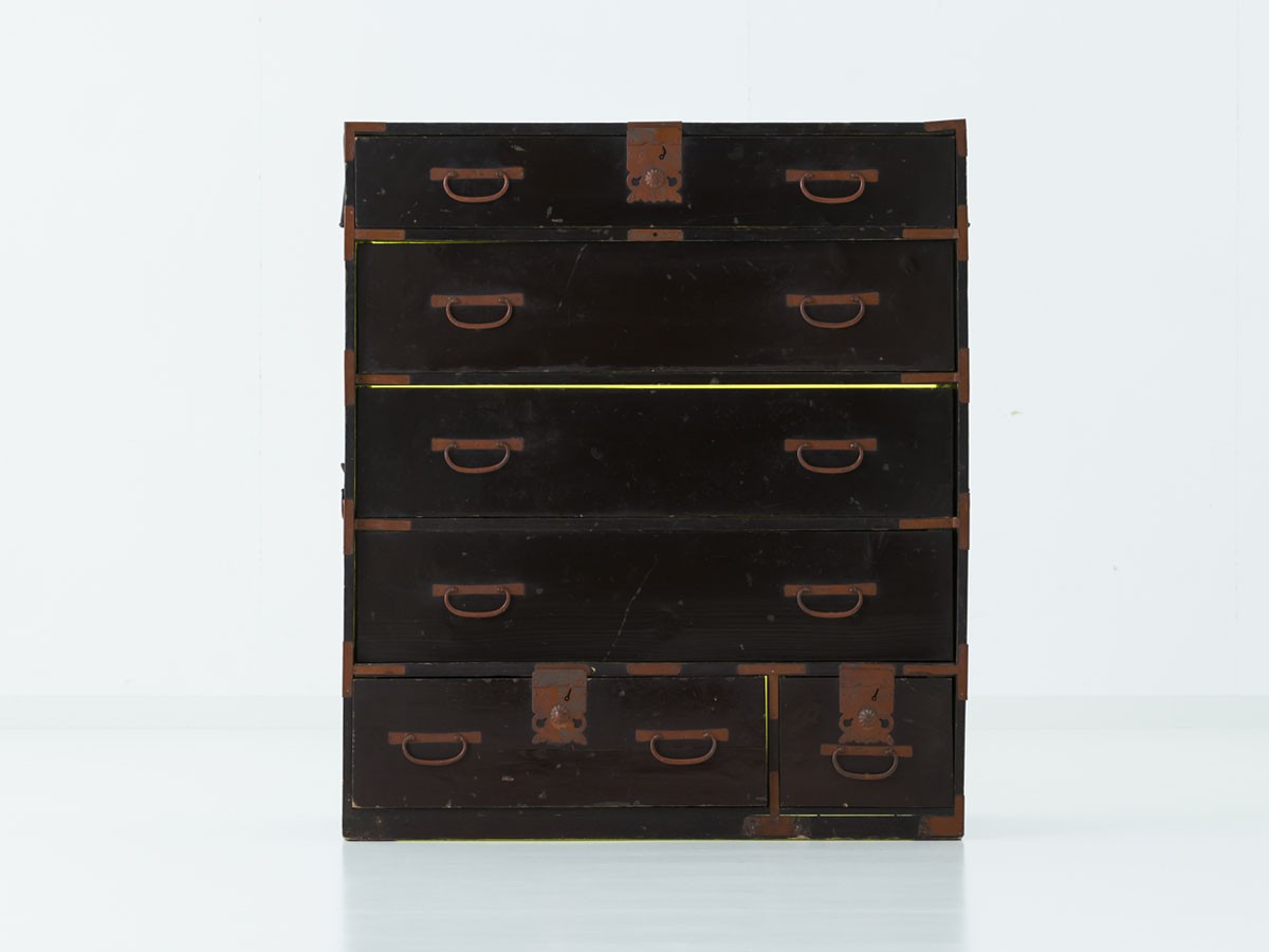 P/OP 大正～昭和前期 黒漆箪笥 / ポップ 大正～昭和前期 黒漆箪笥