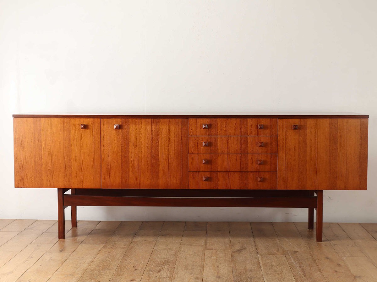 Lloyd's Antiques Real Antique Sideboard / ロイズ・アンティークス