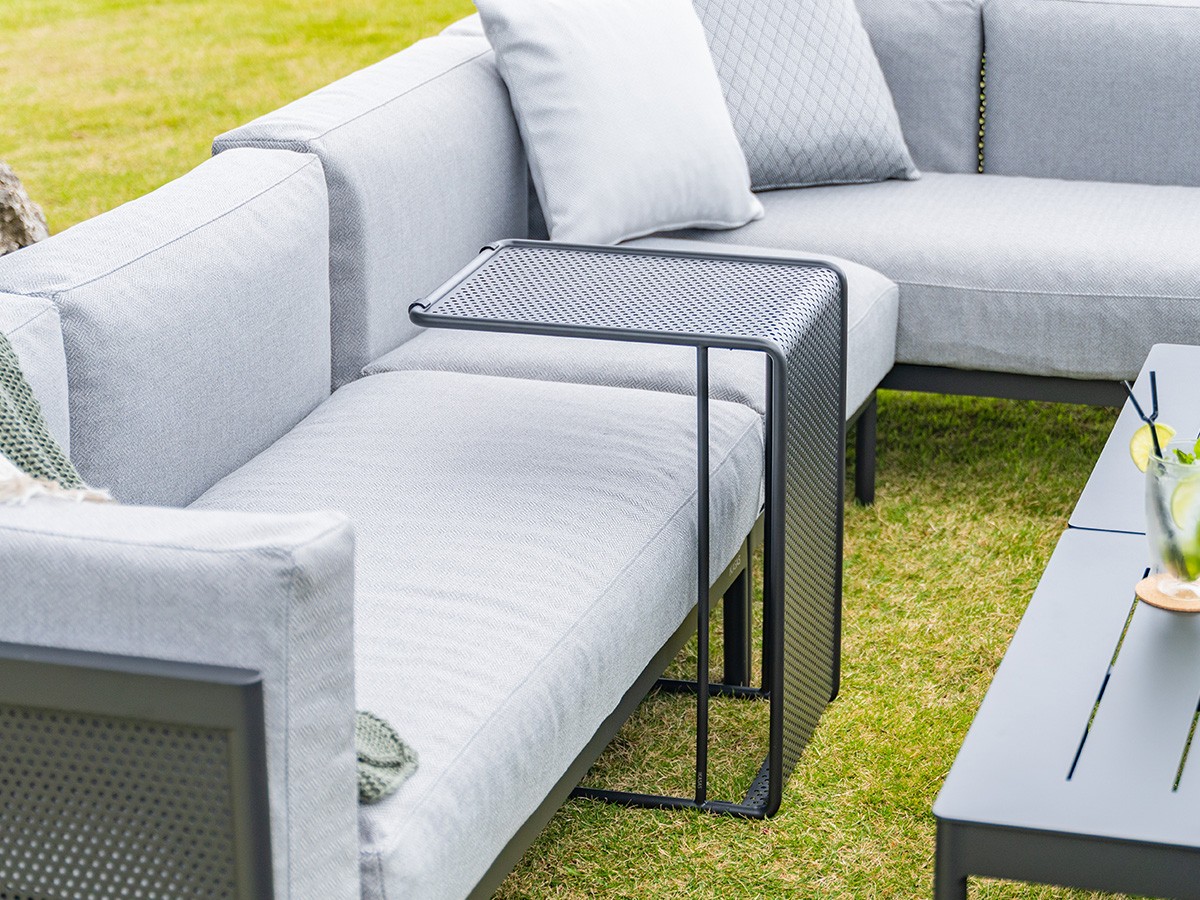 IKASAS KAIS U SIDE TABLE / イカサ カイス U サイドテーブル