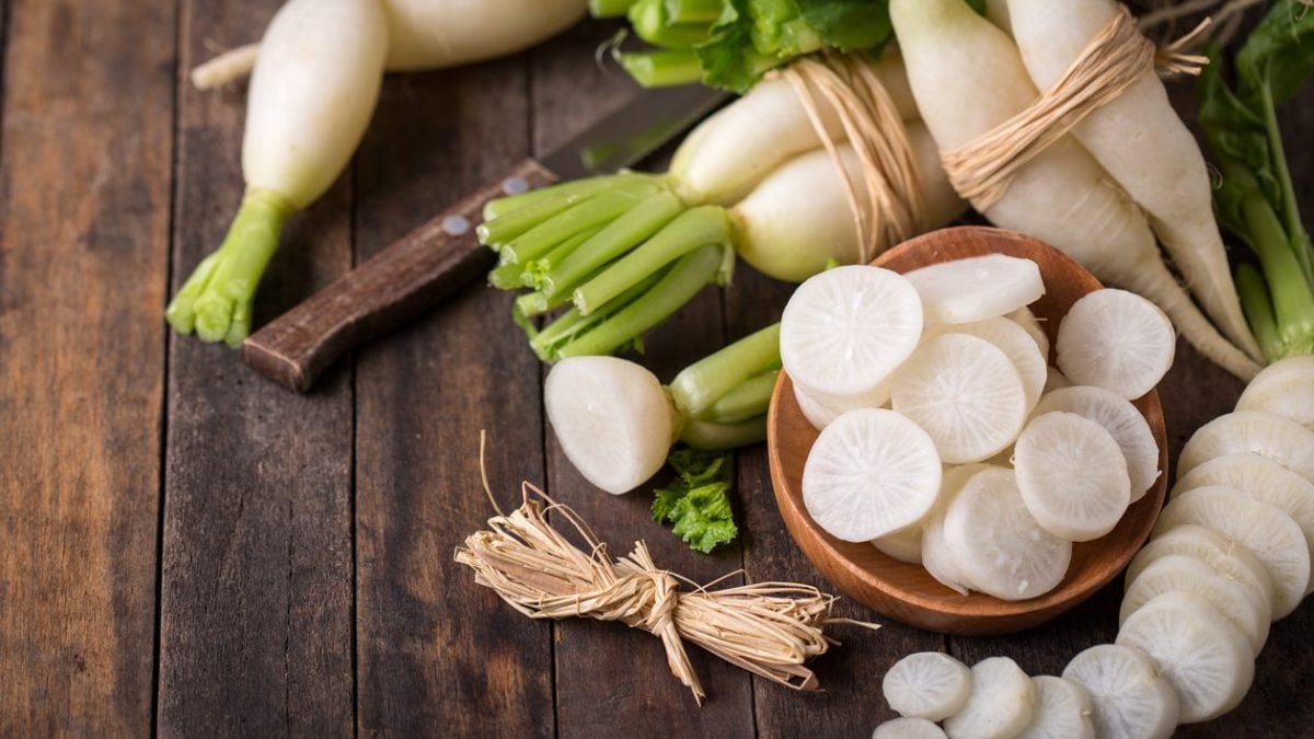 What is Daikon, What Are Its Properties and How Can You Use it In