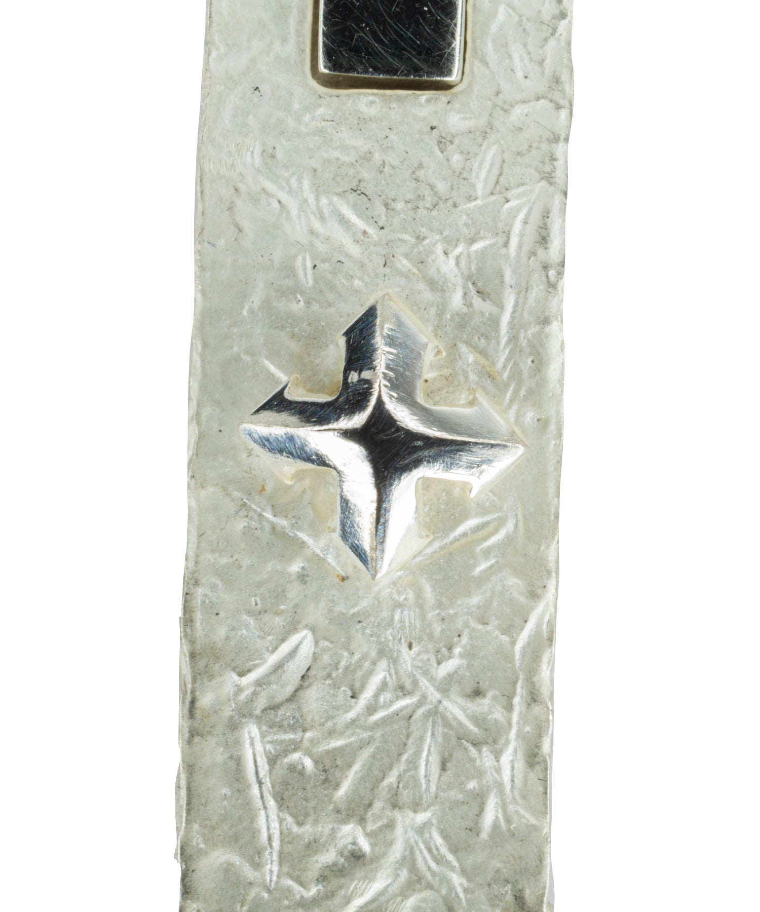 受注生産】クロスネックレス（白骨加工 & 鏡面磨き） – STRUM OFFICIAL