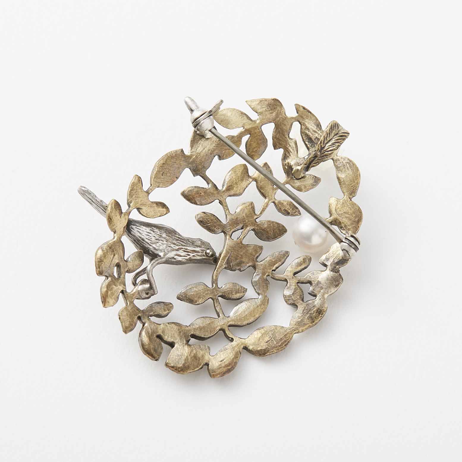 sasakihitomi/小鳥とパールのブローチペンダント -ブローチと