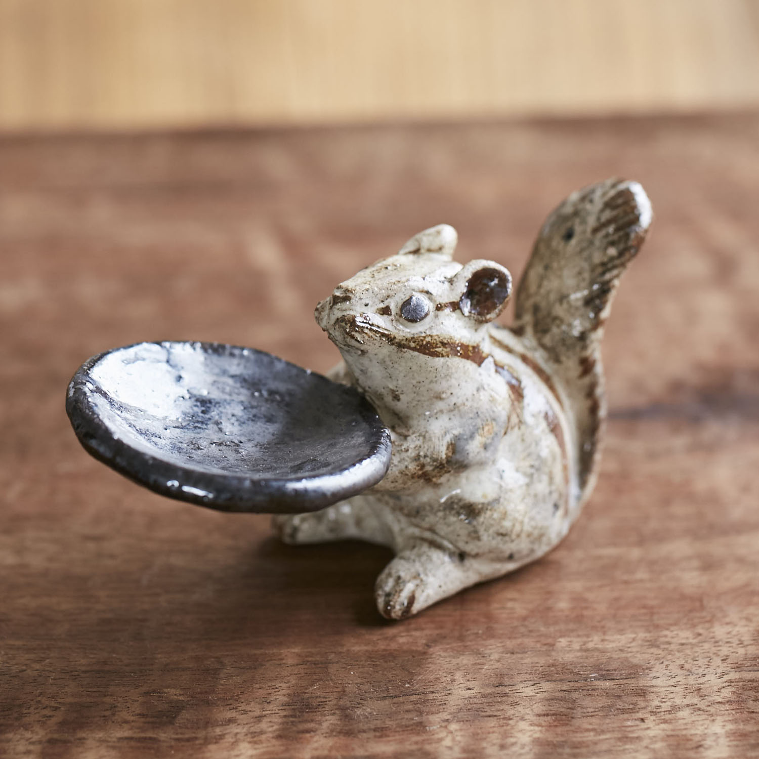 小鼓 胴 葡萄とリス リスのポット - アンティーク食器と雑貨のお店