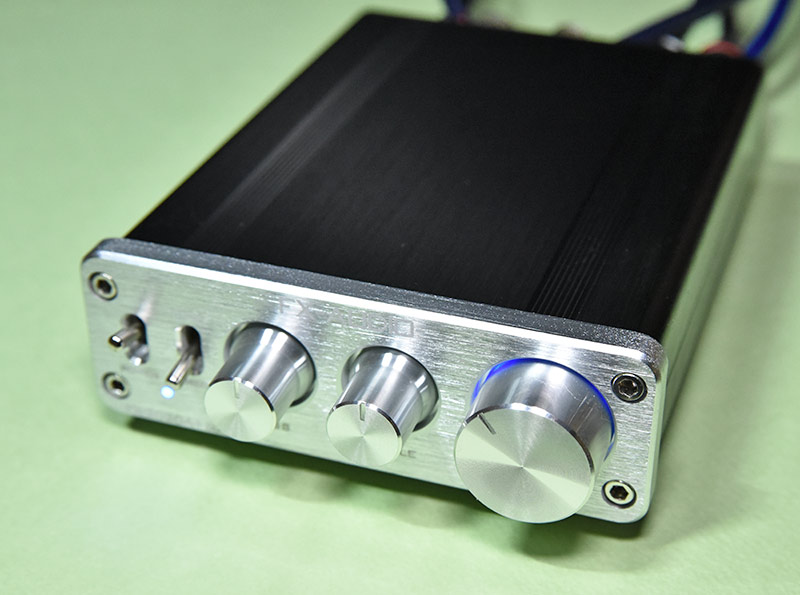 デジタル小型アンプ FX-2020A+ CUSTOMの音質をレビューします！