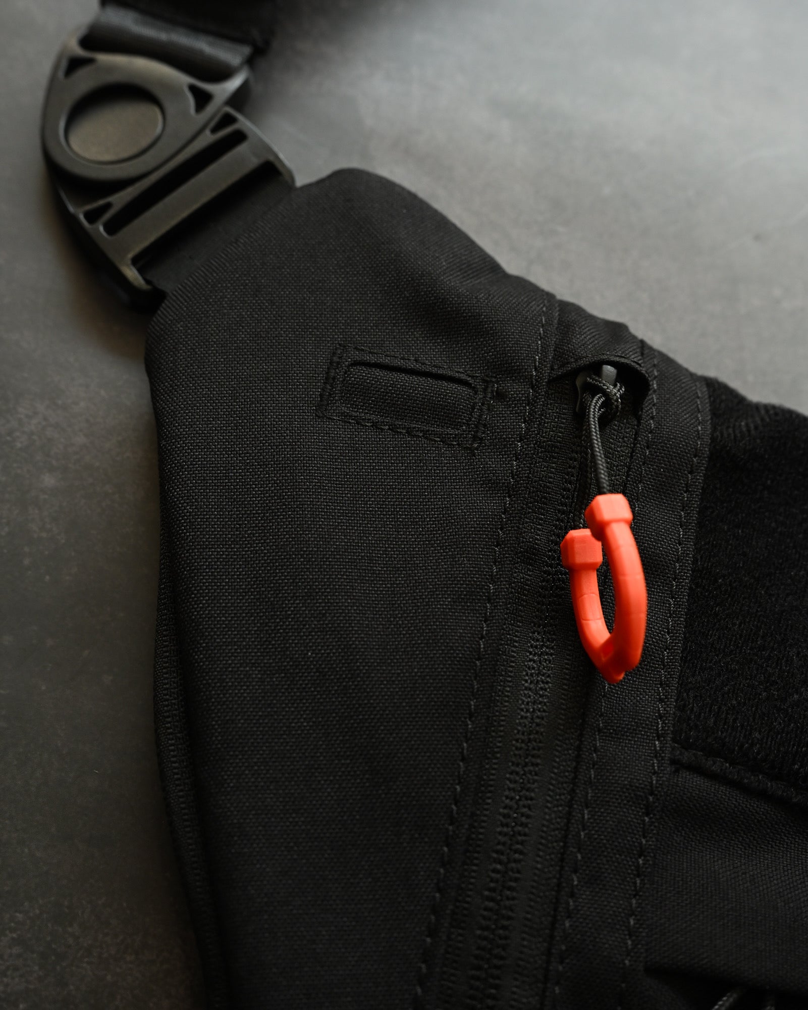 TacticalGeek Cache L1 Concealed Carry Shoulder Bag – 三泉商店