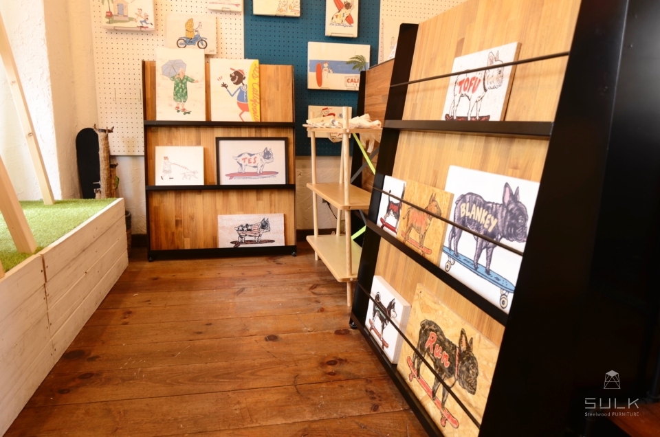 店舗・イベント什器】木目アイアン調回転什器 店舗・イベント什器