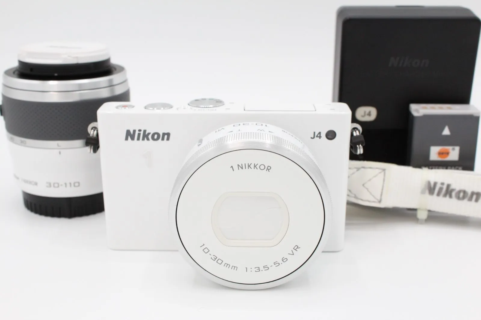 Nikon1 J4 ダブルズームキット ホワイト 単焦点レンズ付き ニコン