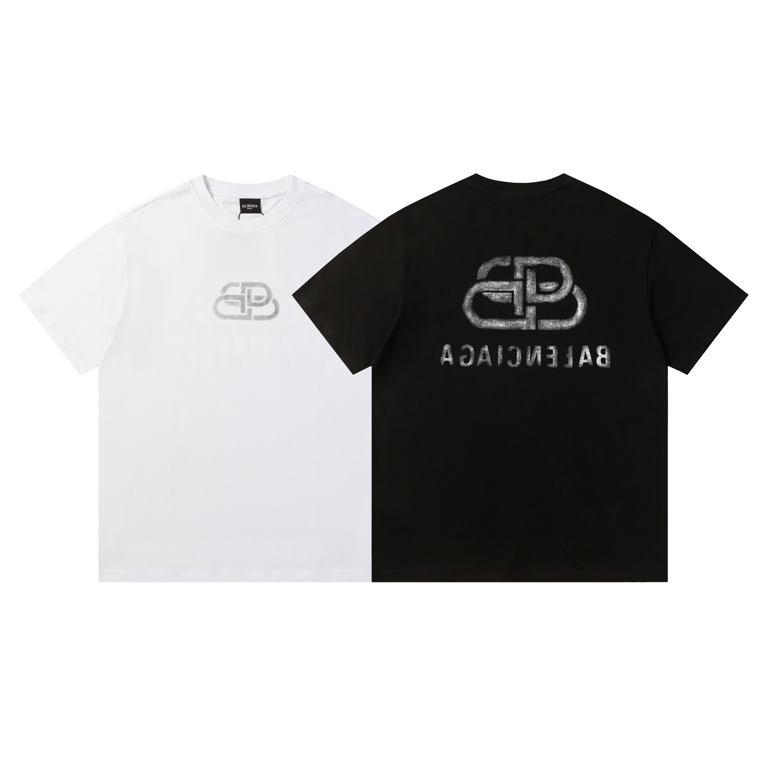 バレンシアガ Tシャツ