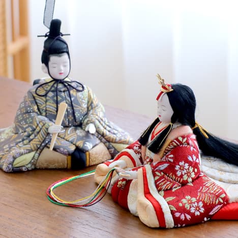 五月人形 8号純金箔押兜 シャンパンゴールド / おしゃれでコンパクトな