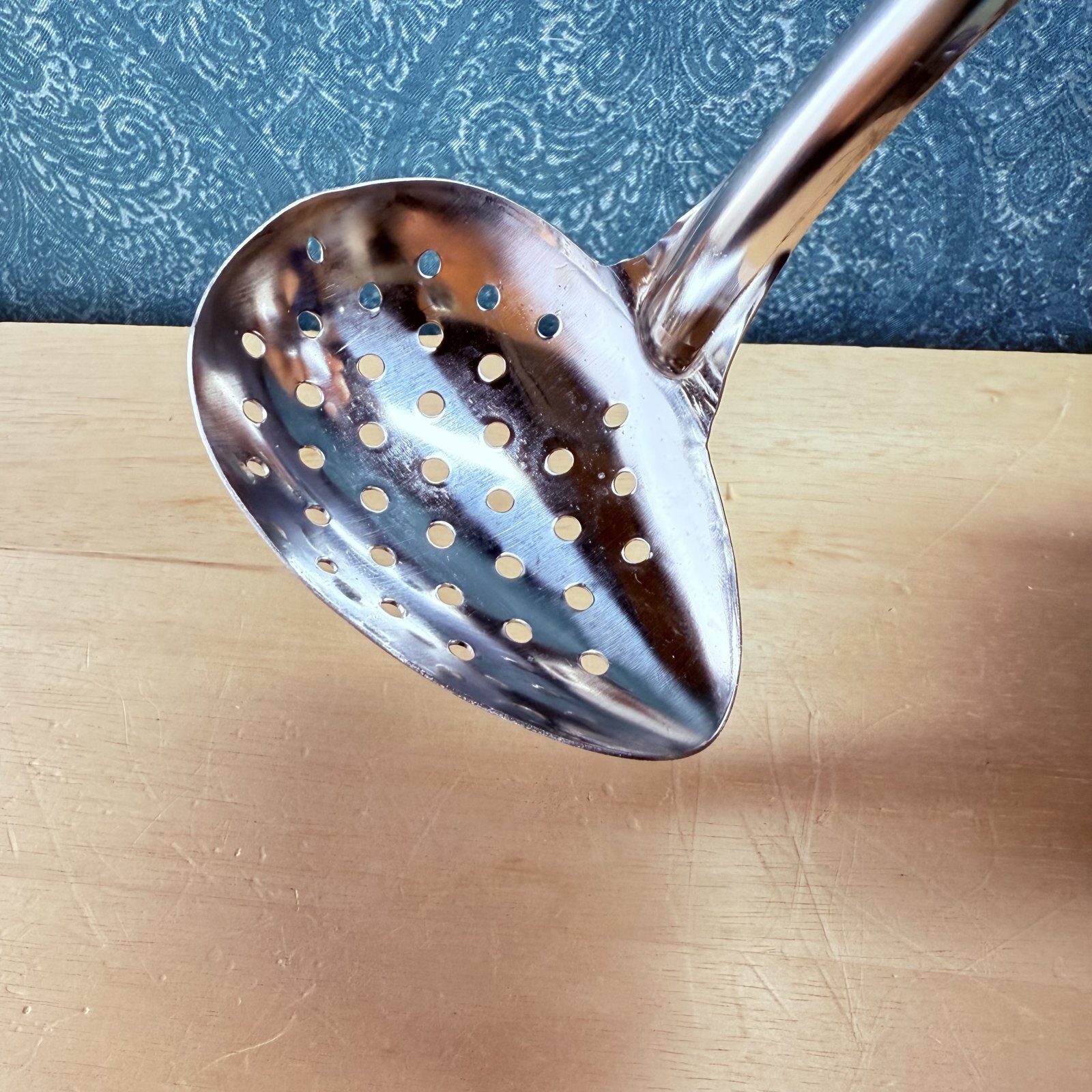 アンティークスターリングシルバーの穴開きレードル