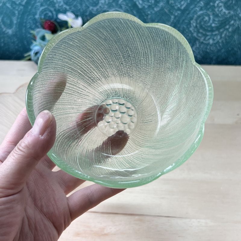 フラワー型ガラスボウル グリーンイエロー フラワー型ガラスボウル