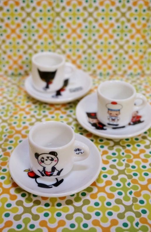 内藤ルネ ミニチュアカップ＆ソーサー 陶器製 装飾用ミニチュア 絵柄3